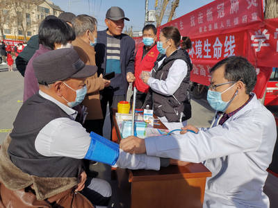 寧夏生態(tài)環(huán)境廳 服務(wù)送上門，環(huán)保植于心——扎實開展“四進(jìn)”宣傳與學(xué)雷鋒環(huán)保志愿服務(wù)活動